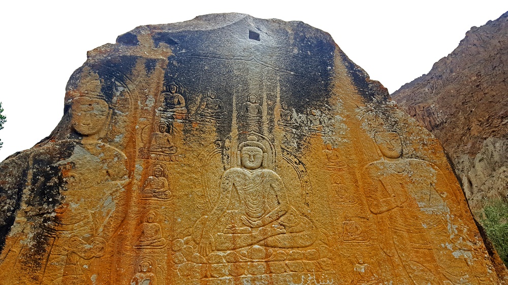 Manthal Buddha Rock Skardu